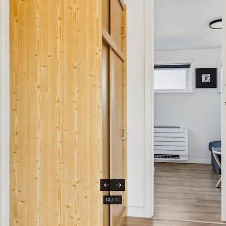 First Row - Super - Sunset View * Føllenslev