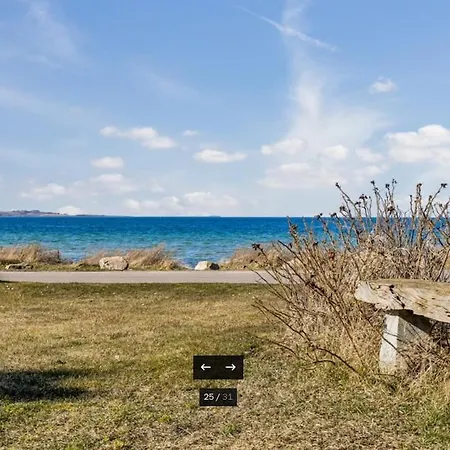 Beachfront - Sauna, Sunset View, Canoes, Peaceful, Fully Heated For Winter * Føllenslev