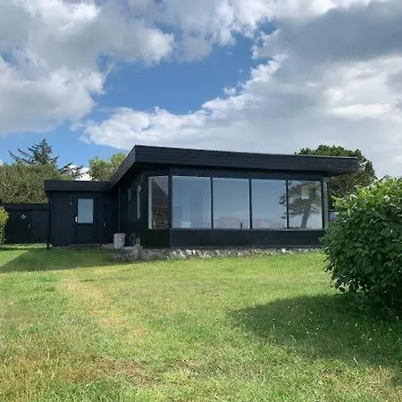 Casa de Férias First Row - Super - Sunset View Føllenslev