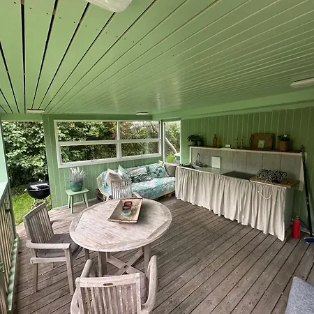 Hébergement de vacances Beachfront - Sauna, Sunset View, Canoes, Peaceful, Fully Heated For Winter *